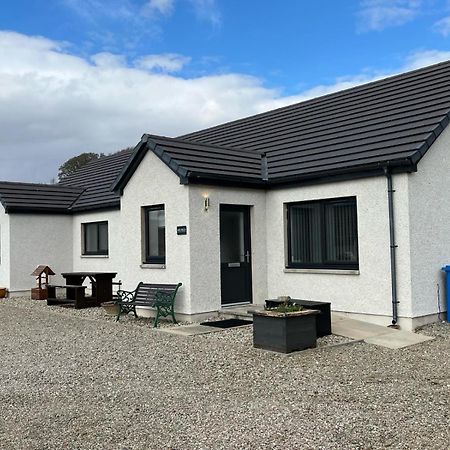 Highland Holiday Lets Lairg Buitenkant foto