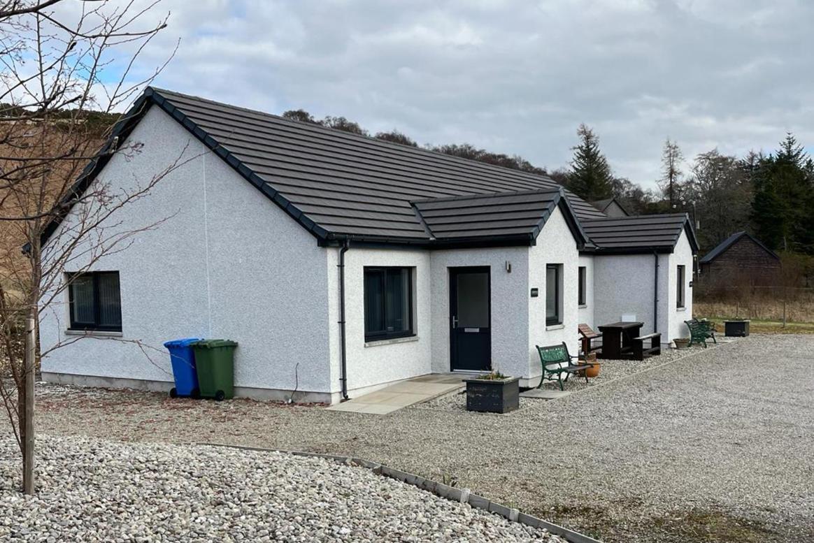 Highland Holiday Lets Lairg Buitenkant foto